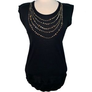 💛 Black stretchy soft tee w/embellishments